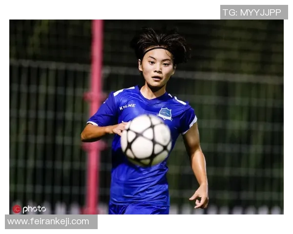 身体素质欠佳却依然闪耀的足球明星们有哪些值得关注的故事